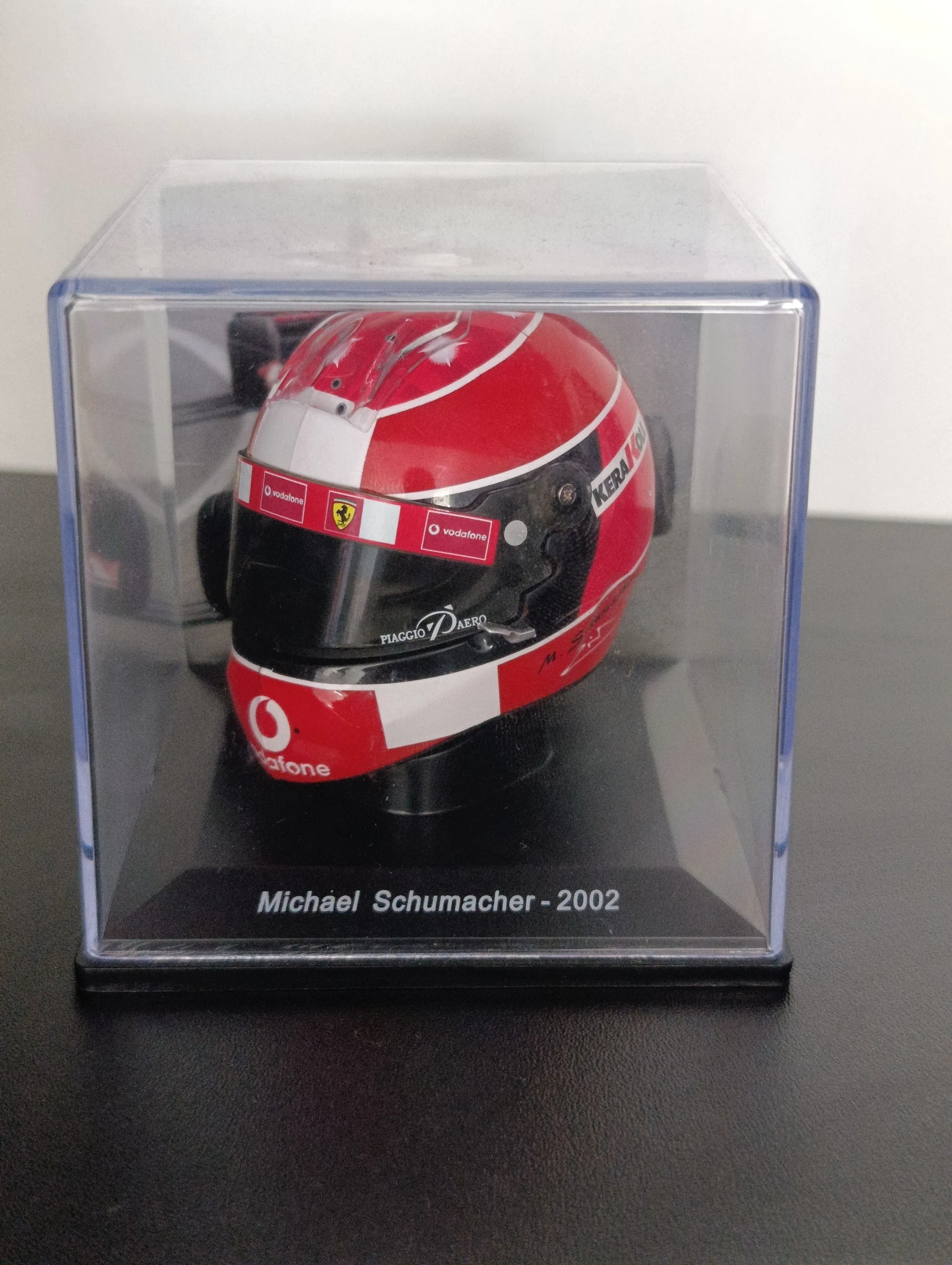 Michael Schumacher 1:6 helmet die cast image 3