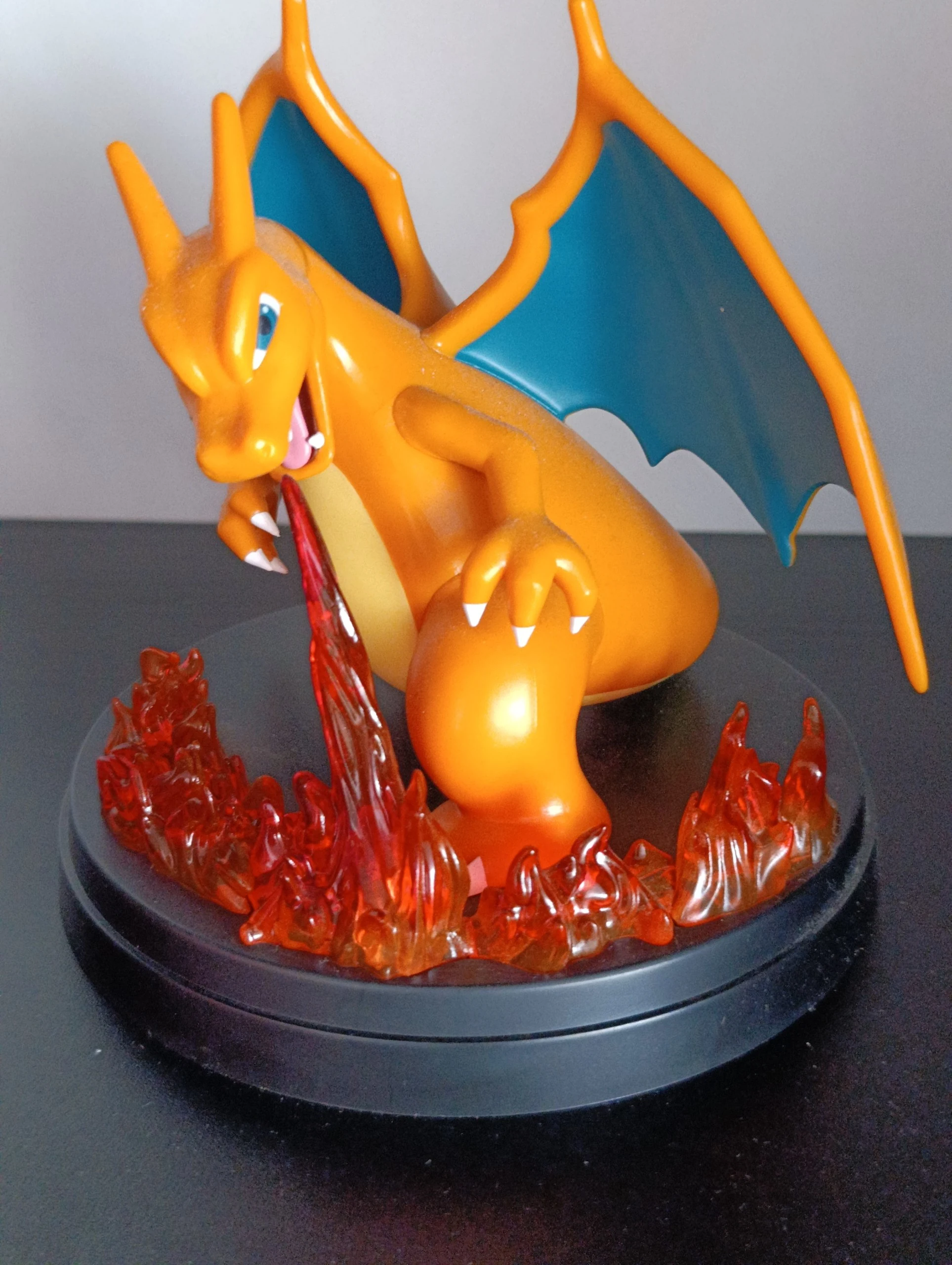Charizard Figure image 3
