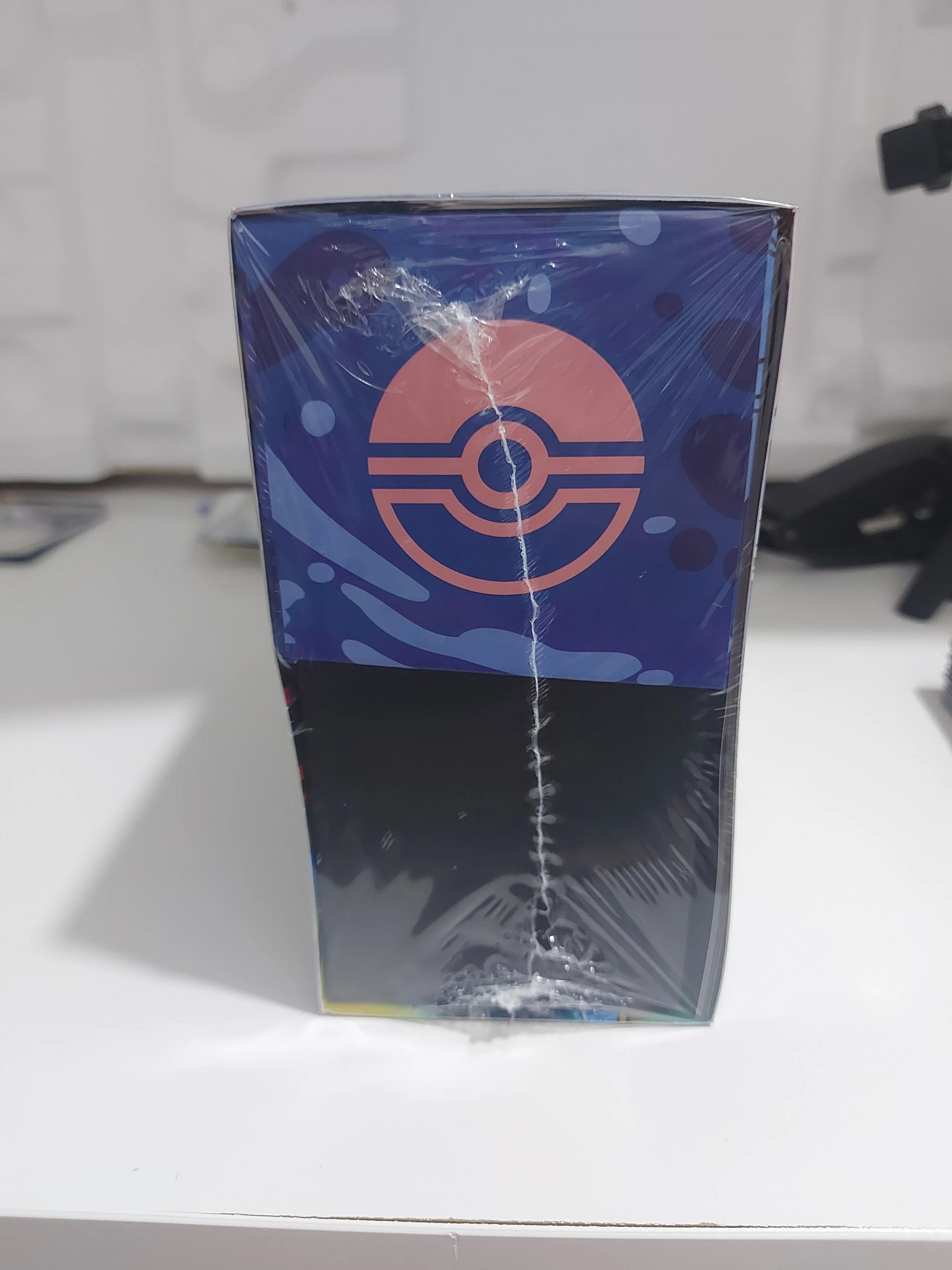 Chaos rising etb image 4