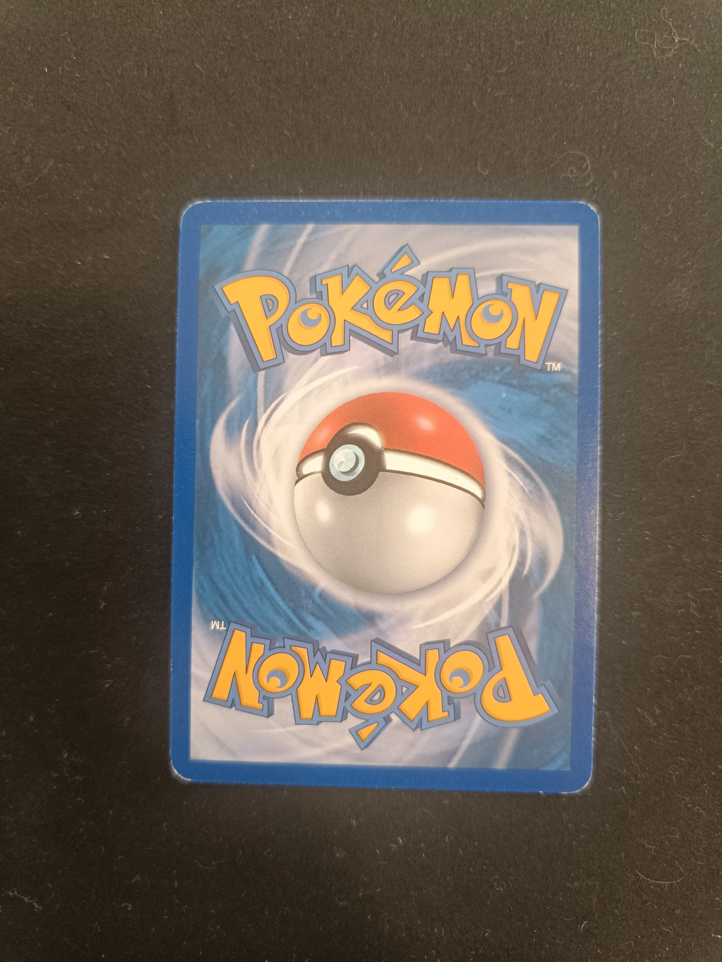 Reshiram Holo image 2