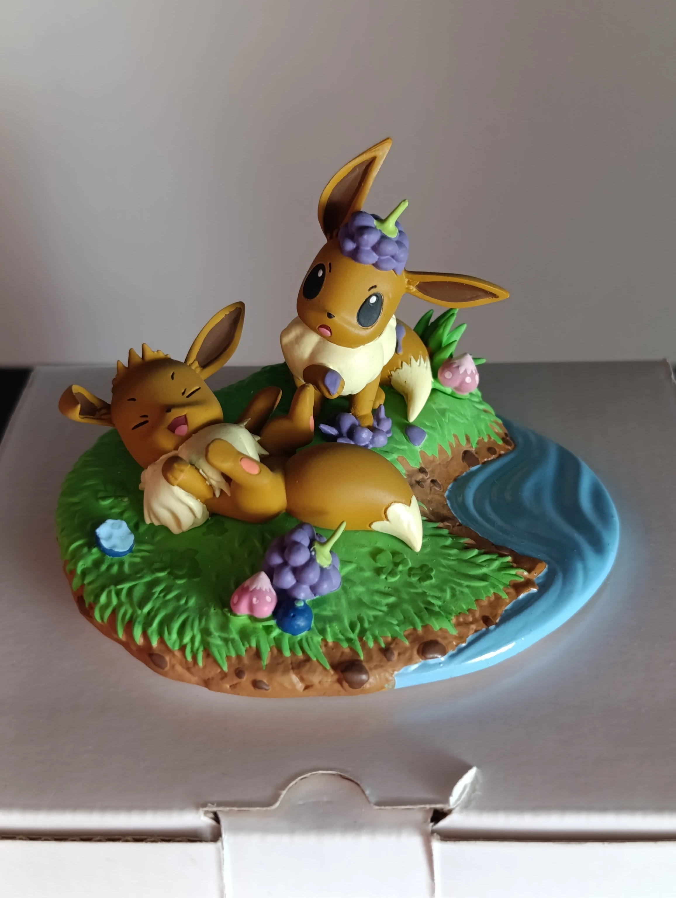 Pokemon Center Eevee Figure image 2