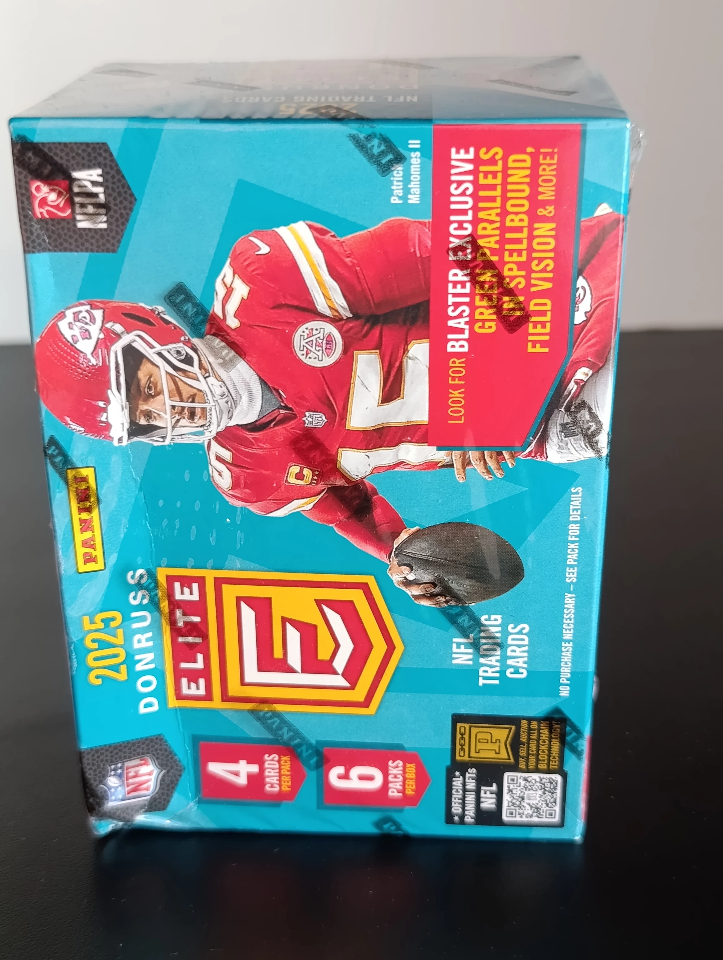 2025 Donruss NFL Panini Blaster box image 5